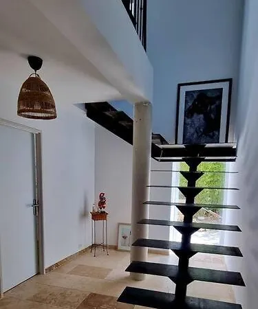 Maison : L'appart Des Anges 10 Personnes * Althen-des-Paluds