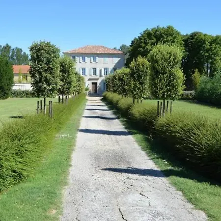 Holiday home Maison : L'appart Des Anges 10 Personnes Althen-des-Paluds